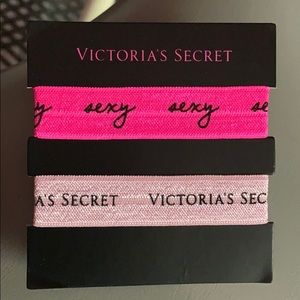 ✨Victoria’s Secret Hair Ties✨